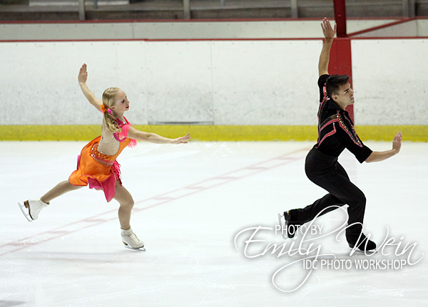 Julia Biechler & Damian Dodge (USA) 