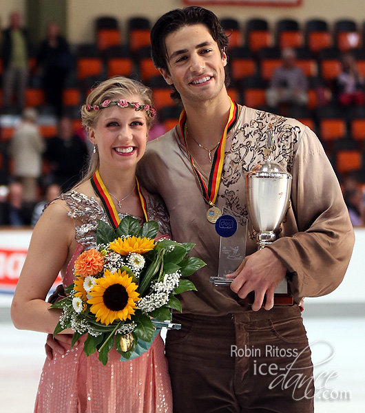 Kaitlyn Weaver & Andrew Poje (CAN)
