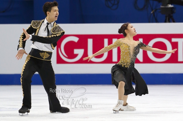 Shiyue Wang & Xinyu Liu (CHN)