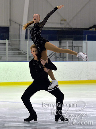 Alina Efimova & Kyle MacMillan