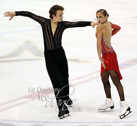 Chloe Lewis & Logan Bye