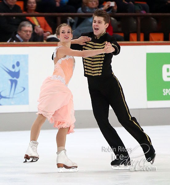 Lauren Collins & Shane Firus (CAN)