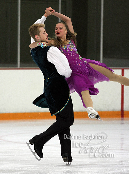 Alina Efimova & Kyle MacMillan