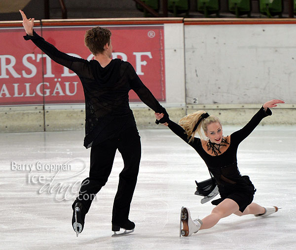 Nicole Kuzmich & Alexandr Sinicyn (CZE)