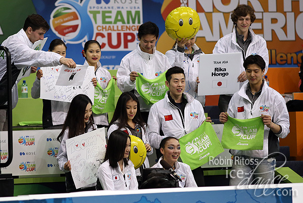 Ladies Group 2 - Rika Hongo (JPN) with Team Asia