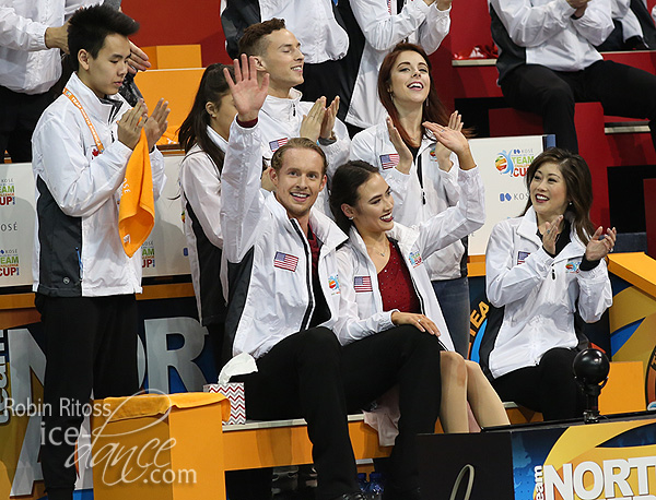 Chock & Bates wave to the audience after their performance