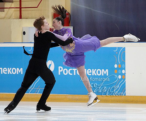 Nina Hollowey & Fillipp Kharisov (AZE)