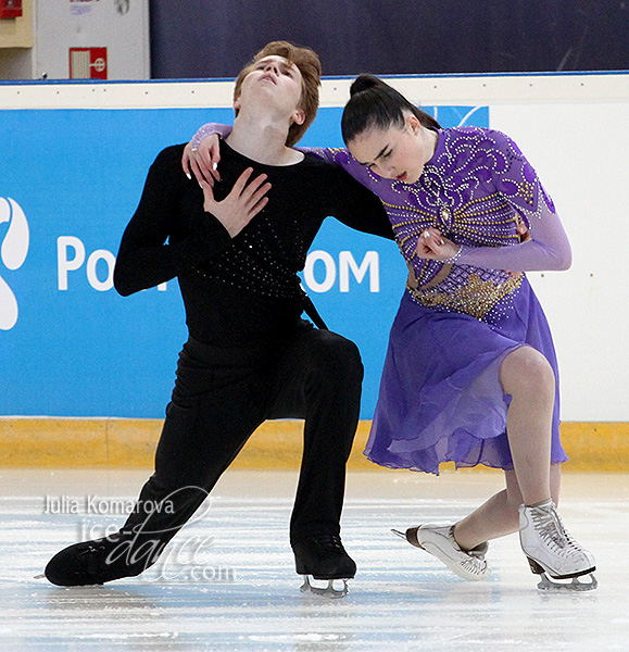 Nina Hollowey & Fillipp Kharisov (AZE)
