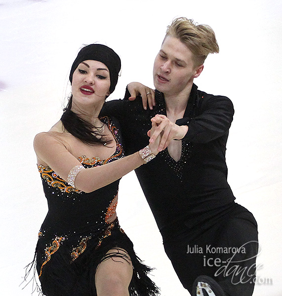Viktoria Semenjuk & Artur Gruzdev (EST)