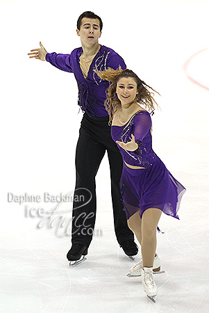 Karolina Calhoun & Logan Leonesio (BRA)
