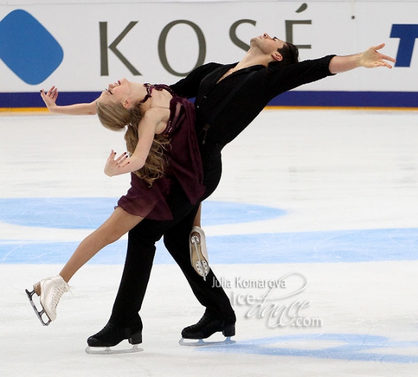 Kaitlyn Weaver & Andrew Poje (CAN)