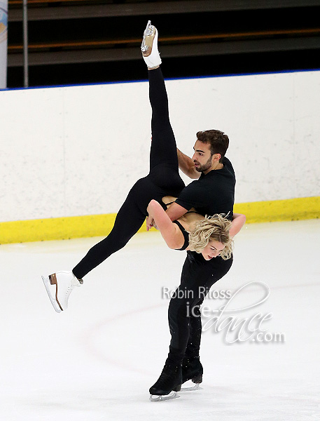 Olivia Smart & Adria Diaz (ESP)