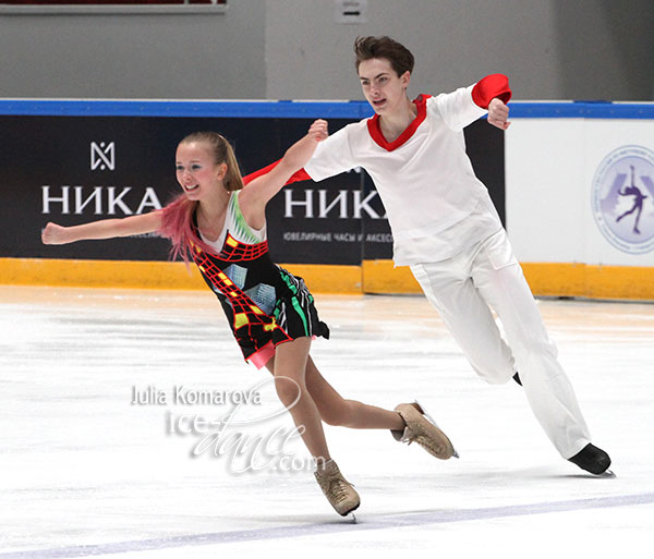 Arina Ushakova & Maksim Nekrasov