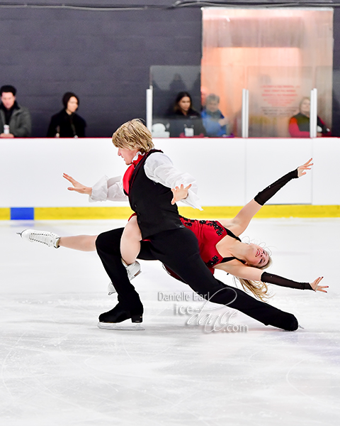 Alexa Linden & Addison Voldeng