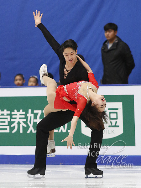 Xiaotong Wang & Kaige Zhao (CHN)