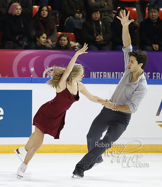 Kaitlyn Weaver & Andrew Poje (CAN)