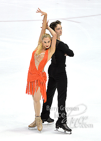 Chloe Lewis & Logan Bye