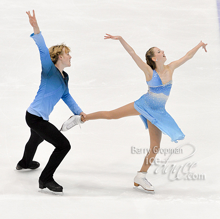 Sasha Fear & George Waddell