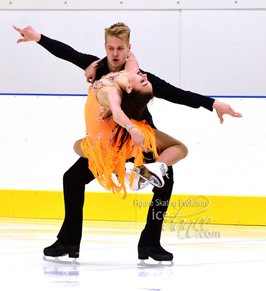 Viktoria Semenjuk & Artur Gruzdev (EST)