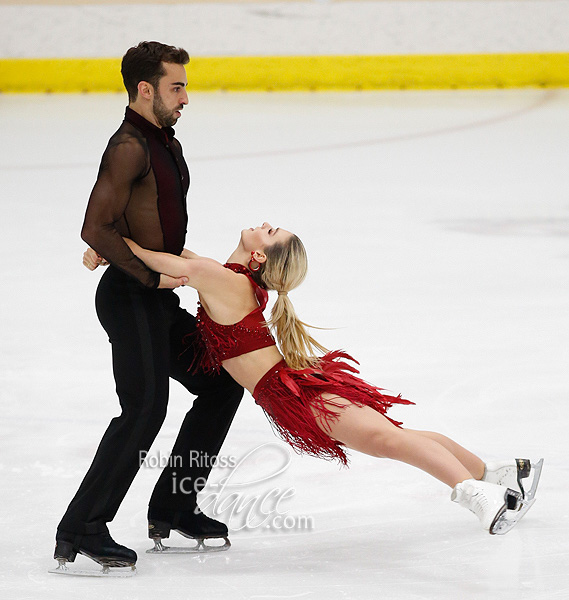 Olivia Smart & Adria Diaz (ESP)