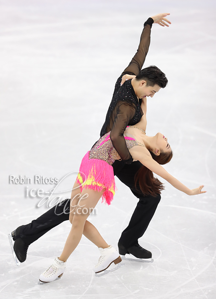 Shiyue Wang & Xinyu Liu (CHN)