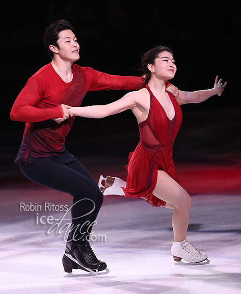Maia Shibutani & Alex Shibutani