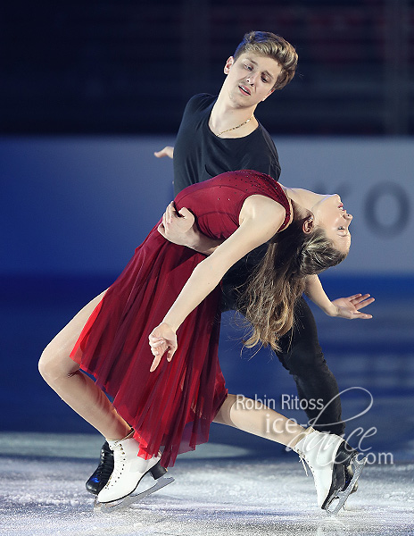 Christina Carreira & Anthony Ponomarenko (USA)