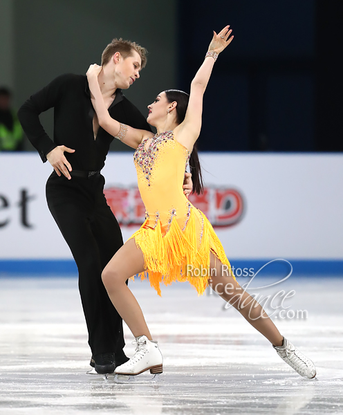 Viktoria Semenjuk & Artur Gruzdev (EST)