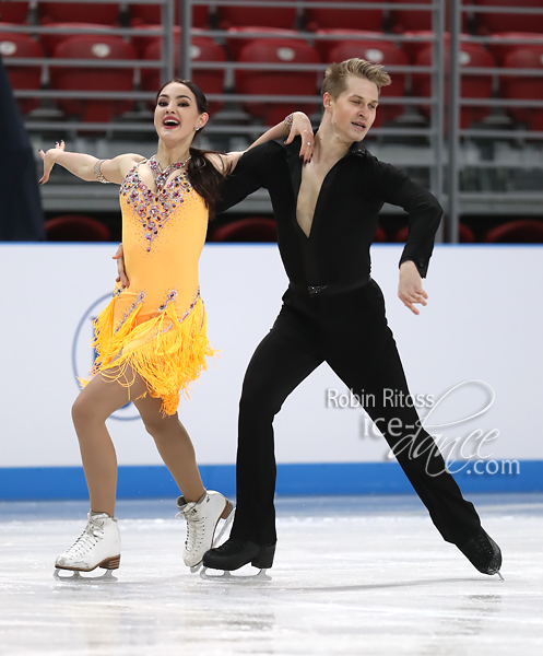 Viktoria Semenjuk & Artur Gruzdev (EST)