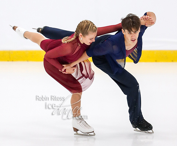 Molly Lanaghan & Dmitre Razgulajevs (CAN)