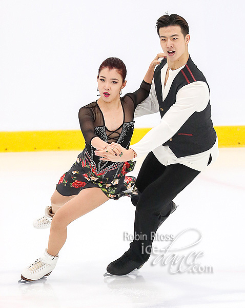 Shiyue Wang & Xinyu Liu (CHN)