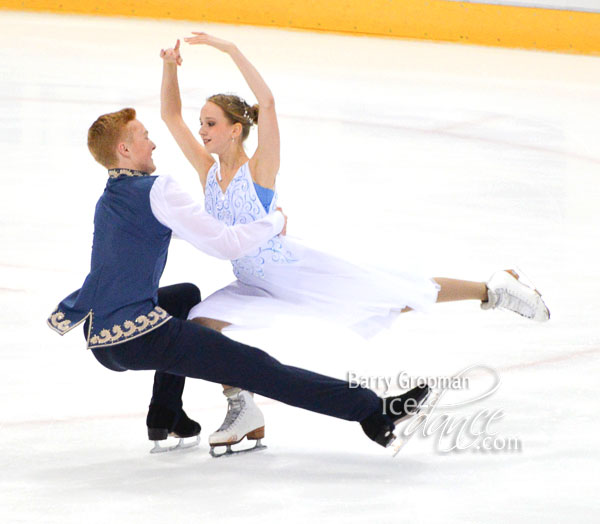 Nadiia Bashynska & Peter Beaumont (CAN)	18JGPSVK-JrFD-5096