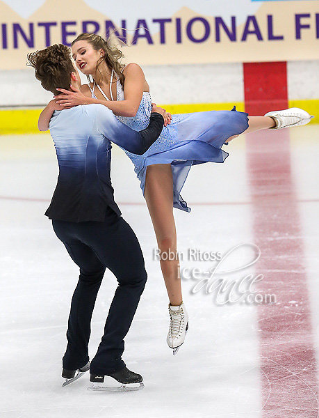 Christina Carreira & Anthony Ponomarenko (USA)