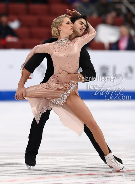 Kaitlyn Weaver & Andrew Poje (CAN)
