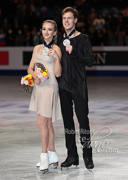 Silver - Victoria Sinitsina & Nikita Katsalapov (RUS)