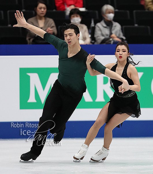 Shiyue Wang & Xinyu Liu (CHN)