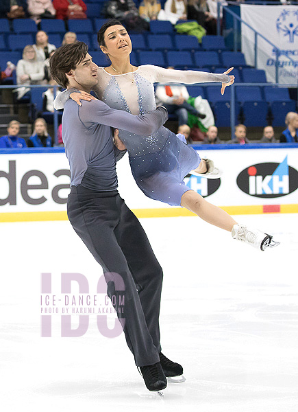 Leia Dozzi & Michael Valdez (HUN)