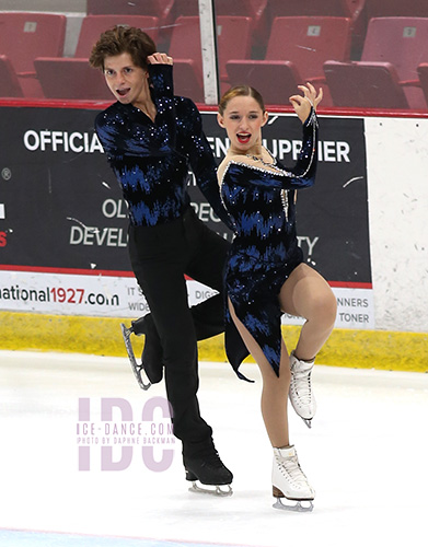 Oona Brown & Gage Brown (USA)
