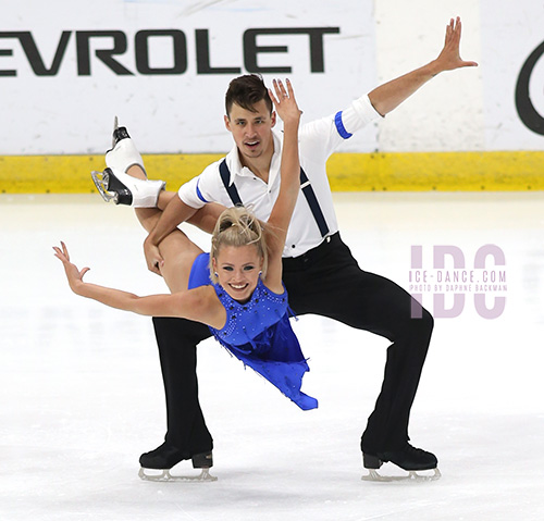 Molly Lanaghan & Dmitre Razgulajevs (CAN)