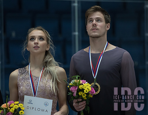 Gold - Victoria Sinitsina & Nikita Katsalapov (RUS)