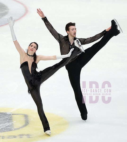 Lorraine McNamara & Quinn Carpenter (USA)