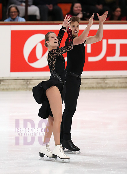 Christina Carreira & Anthony Ponomarenko (USA)