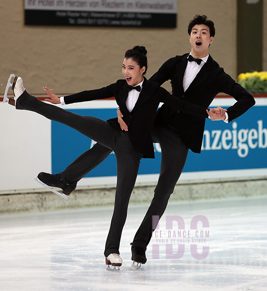 Shiyue Wang & Xinyu Liu (CHN)