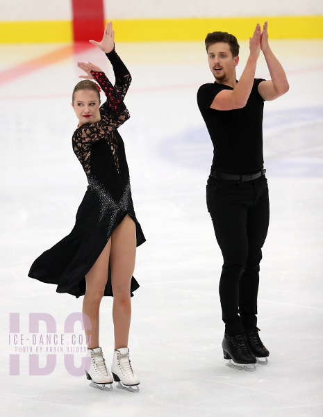 Christina Carreira & Anthony Ponomarenko (USA)