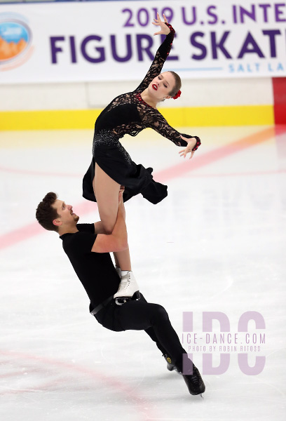 Christina Carreira & Anthony Ponomarenko (USA)