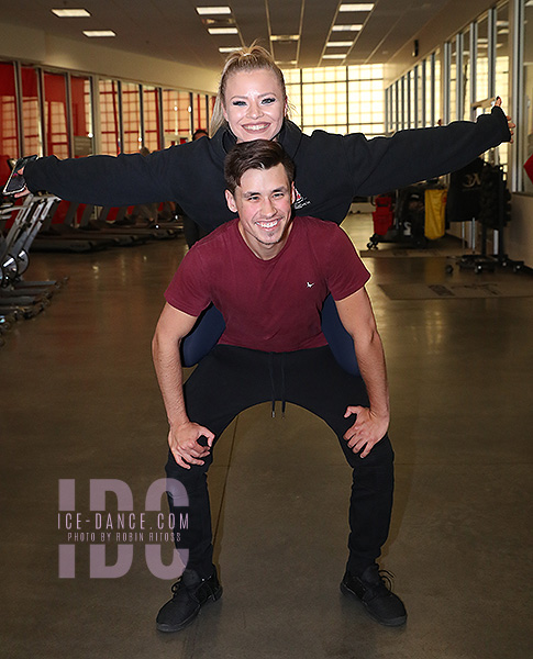 Molly Lanaghan & Dmitre Razgulajevs (CAN)