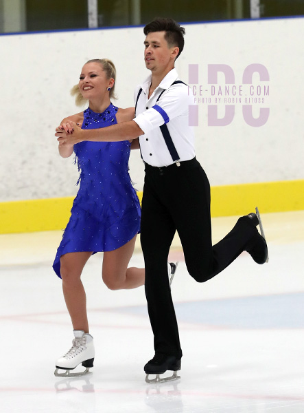 Molly Lanaghan & Dmitre Razgulajevs (CAN)