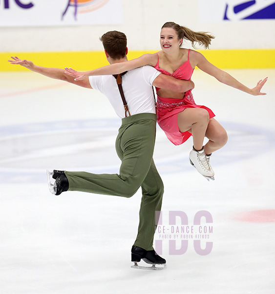 Christina Carreira & Anthony Ponomarenko (USA)