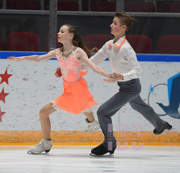 Varvara Snetkova & Vladislav Davydov
