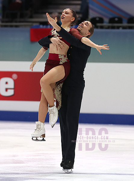 Victoria Manni & Carlo Roethlisberger (SUI)